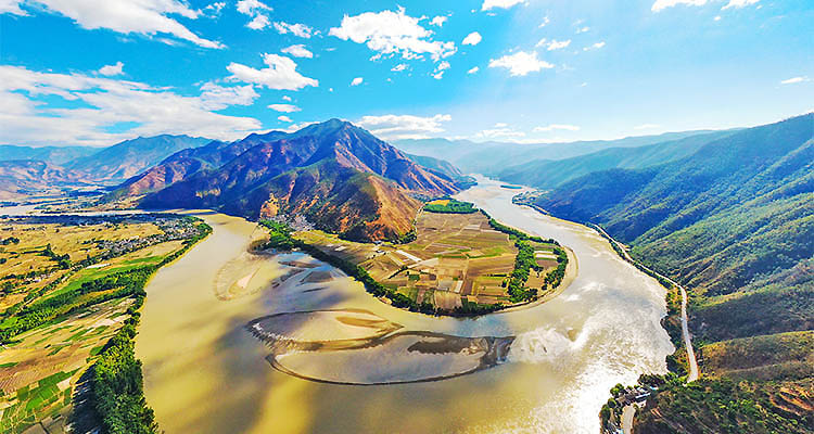 750X400-2024-摄图网_501590881_banner_丽江长江第一湾石鼓镇航拍（企业商用）